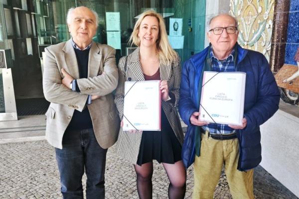 CDU Entrega Listas da Emigração